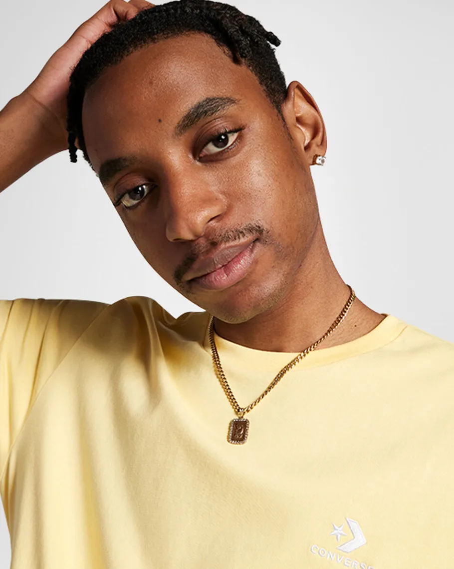 Converse Camiseta de ajuste estándar Go-To Embroidered Star Chevron*Hombre Partes De Arriba Y Camisetas